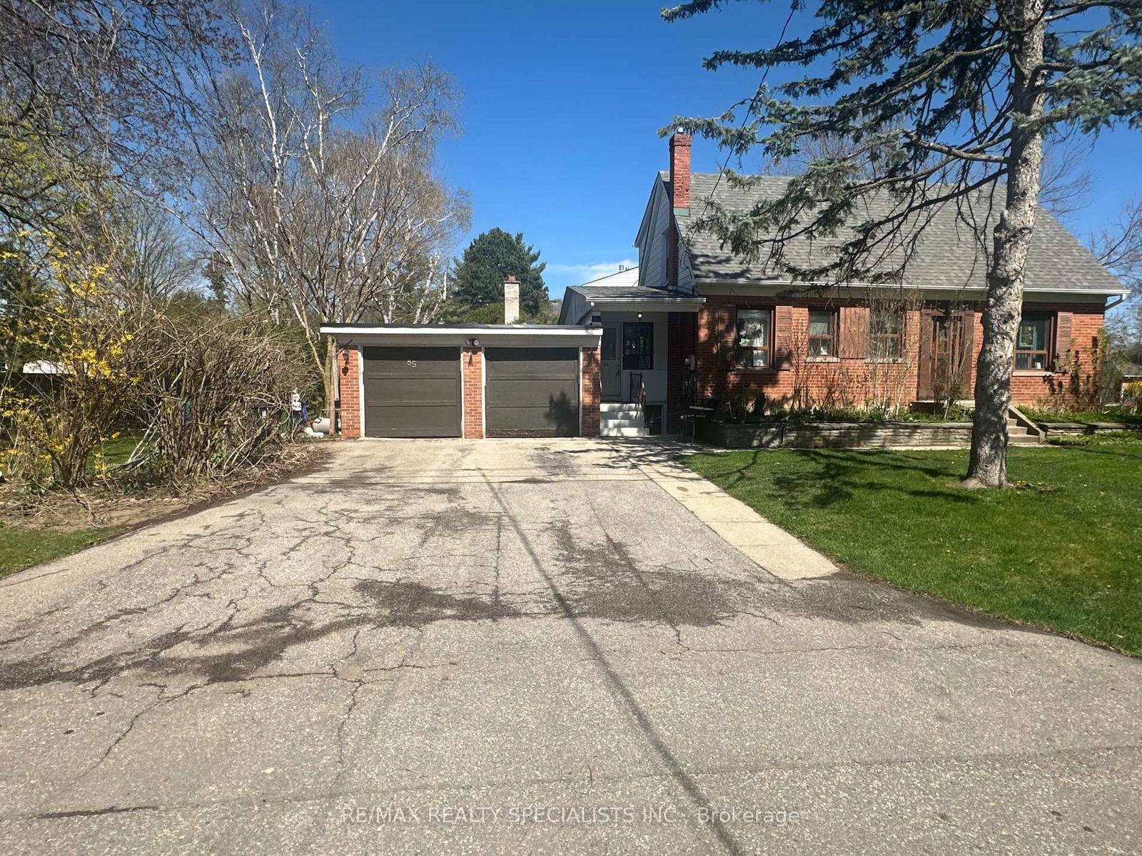 Detached House for sale at 85 Allanbrooke Drive, Toronto, Kingsway South, M9A 3N9 - MLS: W12117072