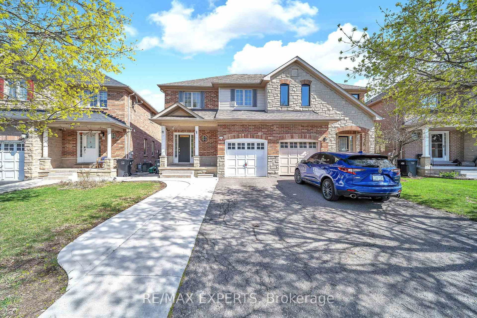 Semi-Detached House for sale at 13 Stable Gate, Brampton, Northwest Sandalwood Parkway, L7A 1V5 - MLS: W12117189