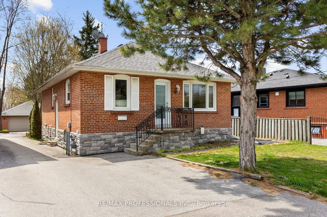 1172 Alexandra Avenue