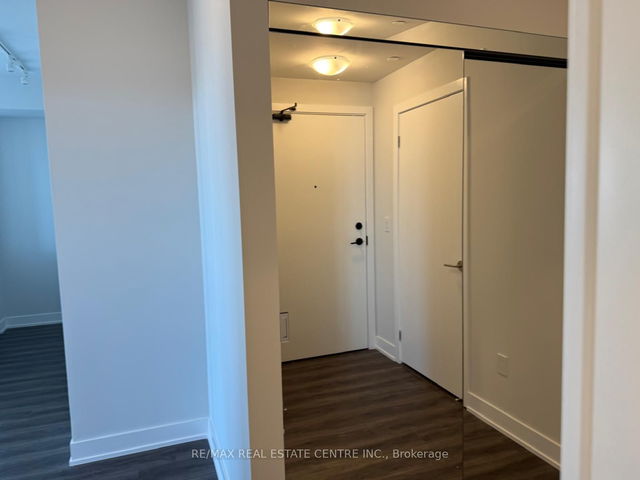 3408 - 430 Square One Drive