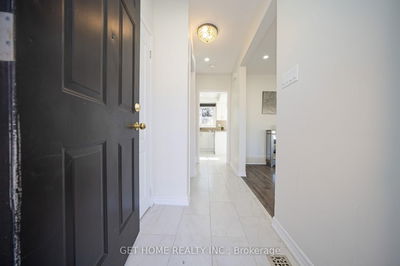 92 Sewell Dr, Oakville - College Park image-0-3