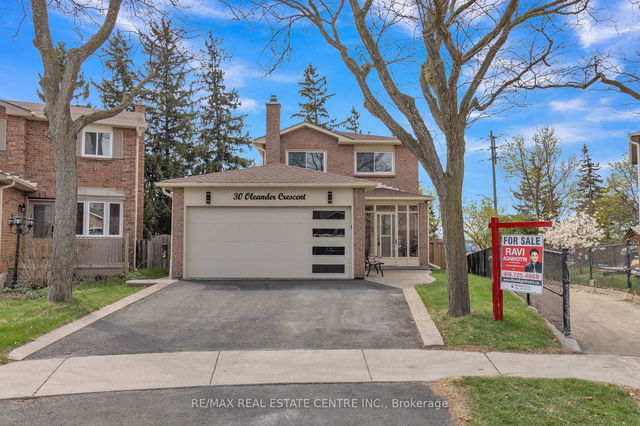 30 Oleander Crescent