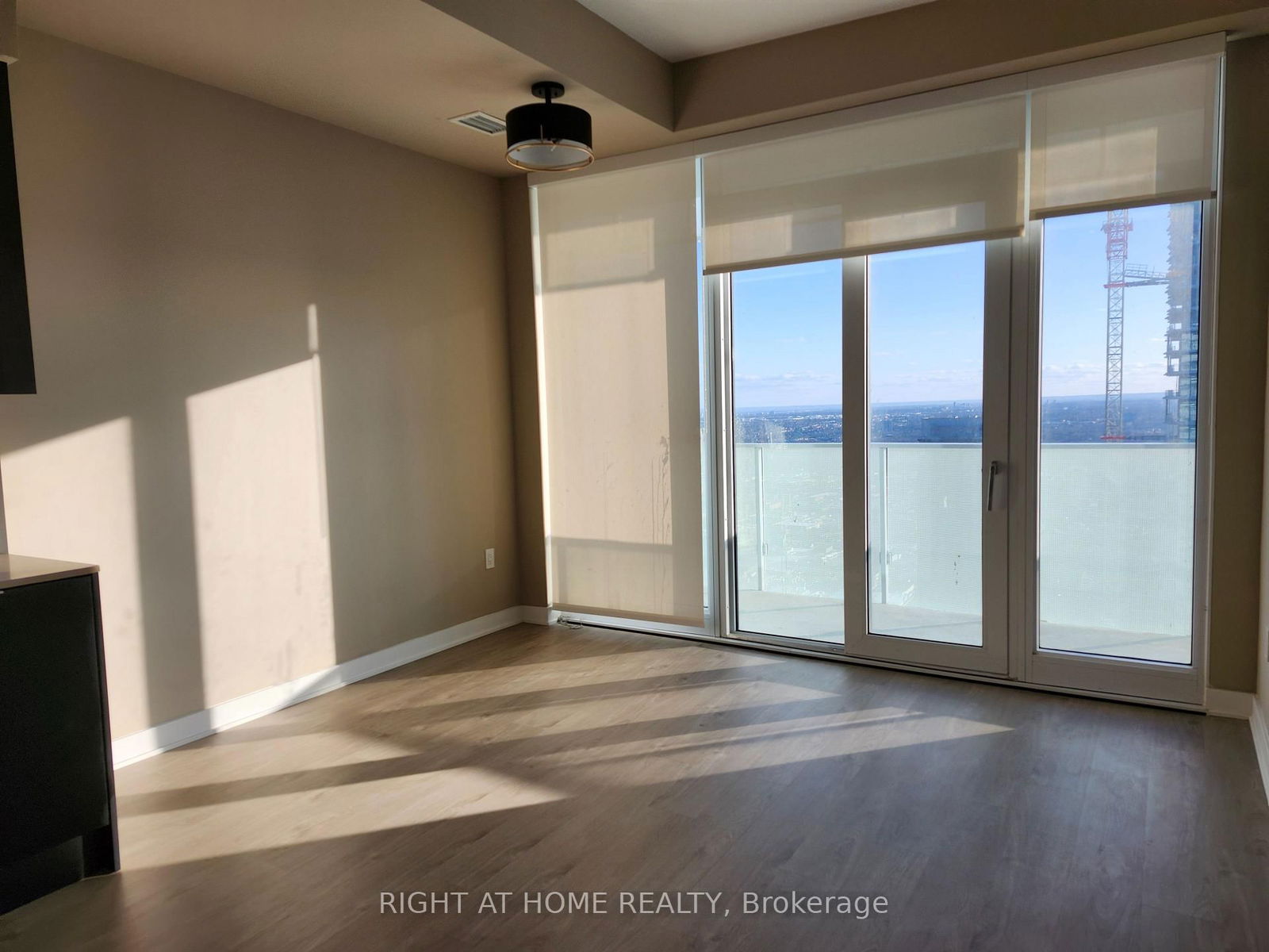 Condo for lease at 5405-3900 Confederation Pkwy, Mississauga, City Centre, L5B 0M3 - MLS: W12117368