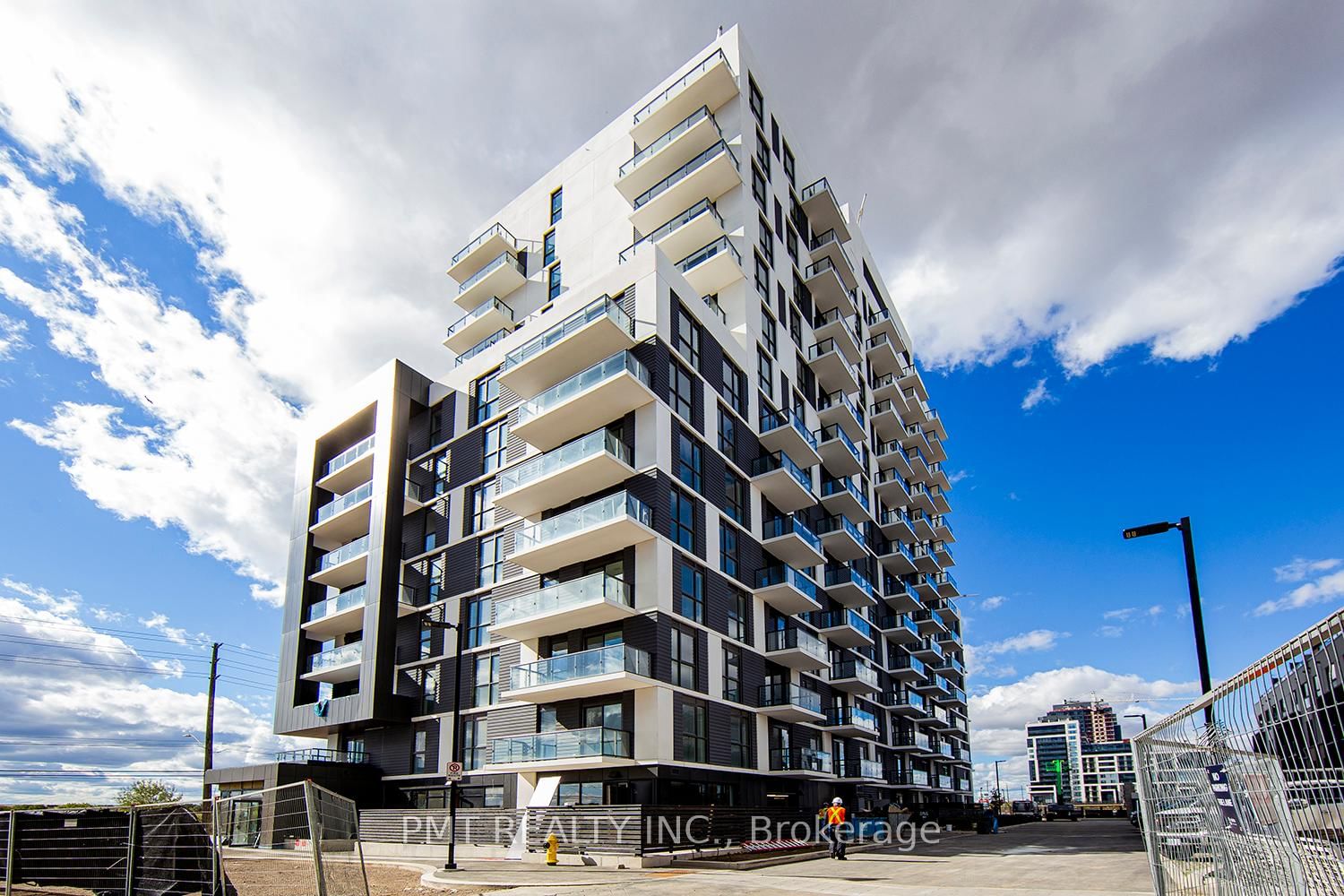 Condo for lease at 305-345 Wheat Boom Drive, Oakville, JM Joshua Meadows, L6H 7X4 - MLS: W12117383