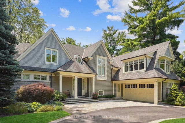 1267 Cumnock Crescent