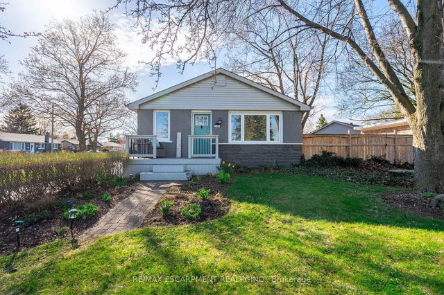 5486 Randolph Crescent