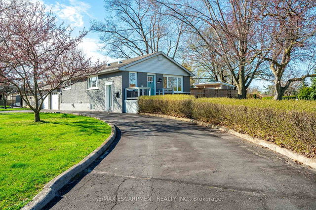 5486 Randolph Crescent