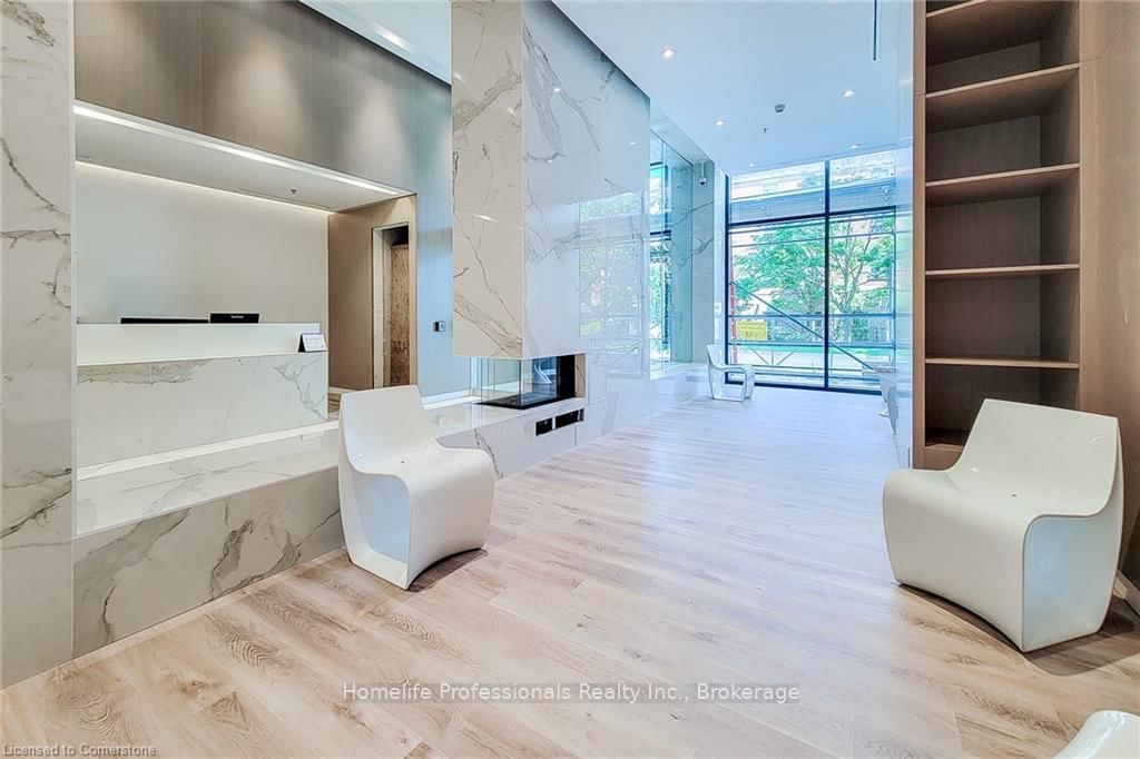 Condo for sale at 608-370 Martha Street, Burlington, Brant, L7R 2P7 - MLS: W12117574