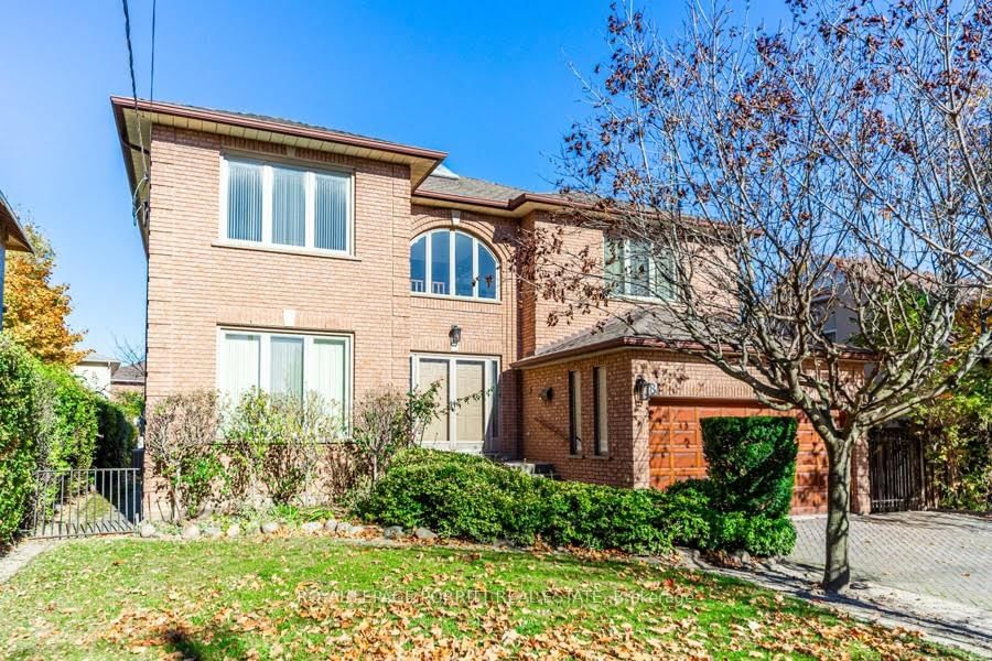 Detached House for sale at 8 Lovilla Boulevard, Toronto, Humberlea-Pelmo Park W5, M9M 1C3 - MLS: W12117699