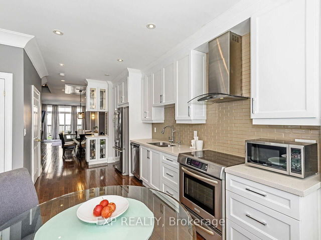 4 - 2351 Lakeshore Road