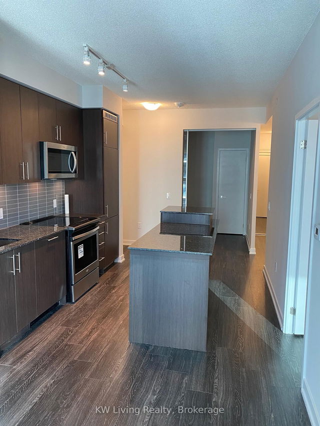 1916 - 4055 Parkside Village Drive