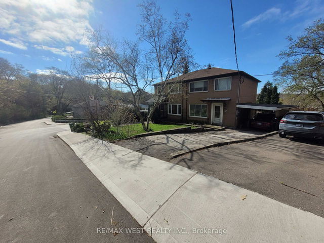 204 Gooch Avenue