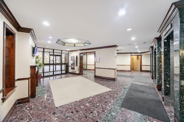 508 - 627 The West Mall N/A