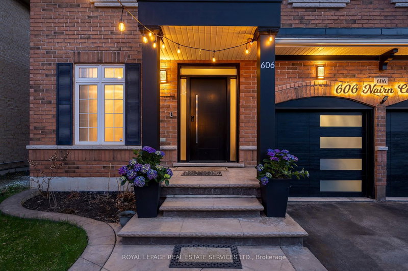 606 Nairn Circ, Milton, L9T 7X6 | Image 3