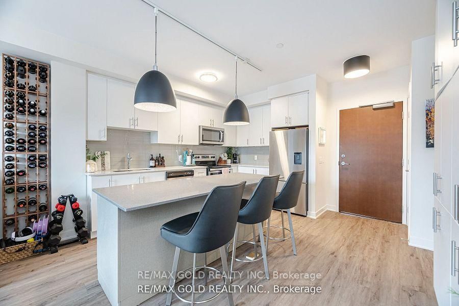 Condo for sale at 213-320 Plains Road, Burlington, LaSalle, L7T 0C1 - MLS: W12117924