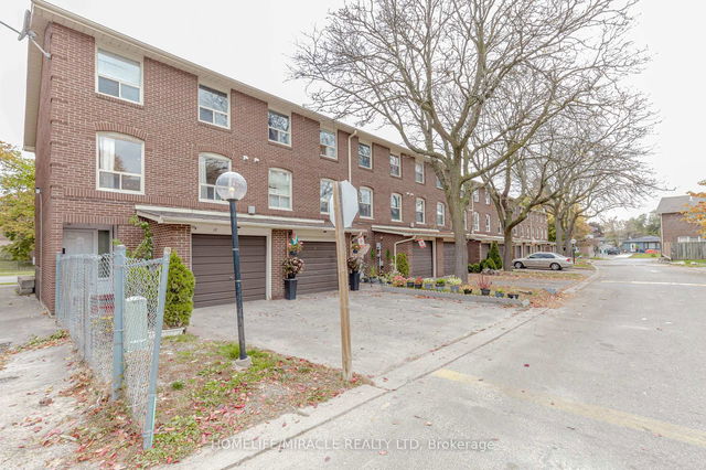 12 - 12 Eden Park