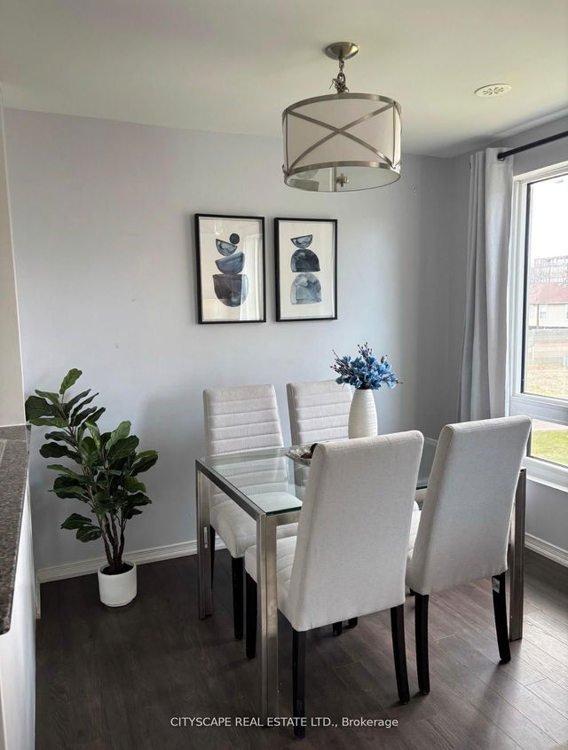 213 - 7 Applewood Lane