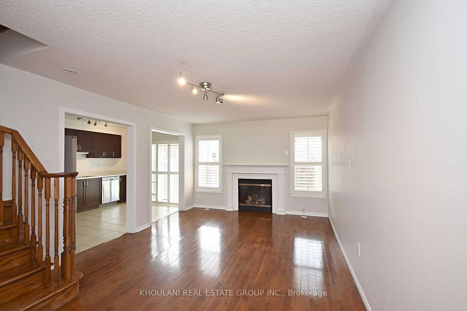 Townhouse for sale at 32 Van Fleet Terrace, Milton, HA Harrison, L9T 0Y4 - MLS: W12118202