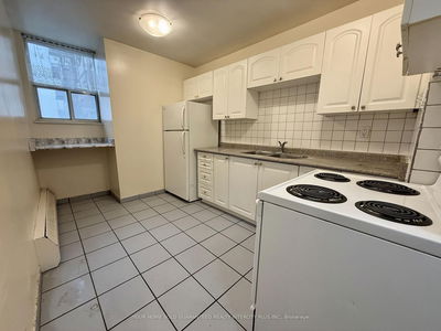 Unit 708 — 390 Dixon Rd, Toronto - Kingsview Village-The Westway image-0-2