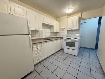 Unit 708 — 390 Dixon Rd, Toronto - Kingsview Village-The Westway image-0-3