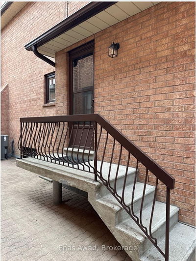25 Mulholland Ave, Toronto - Yorkdale-Glen Park image-0-3