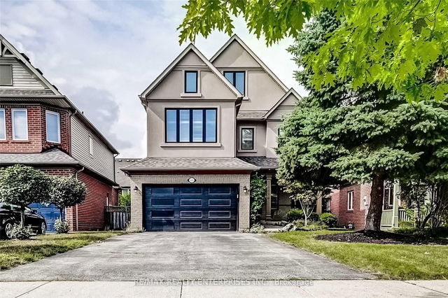 1016 Queen Street