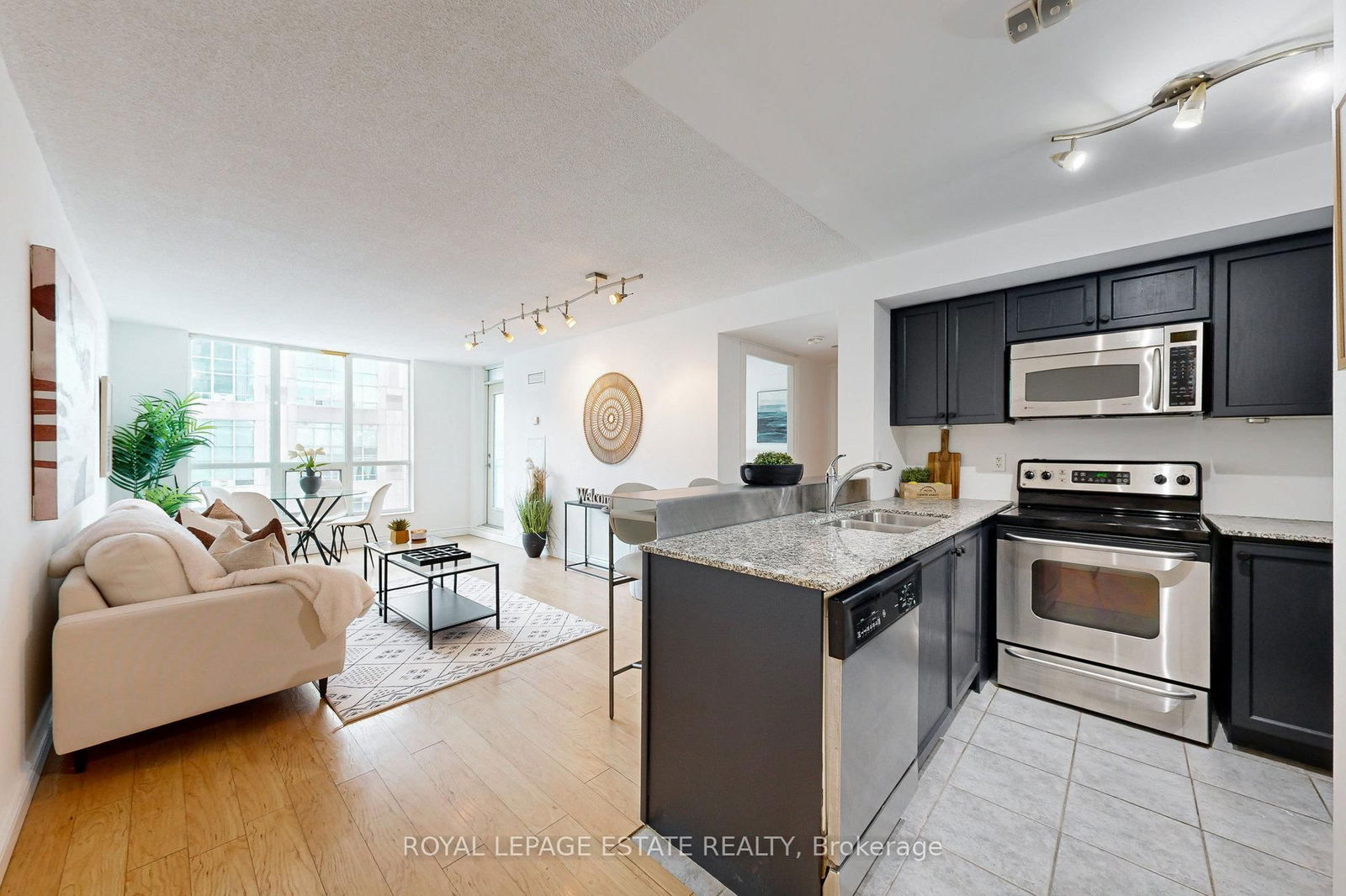 Condo for sale at 516-185 Legion Road, Toronto, Mimico, M8Y 0A1 - MLS: W12118472