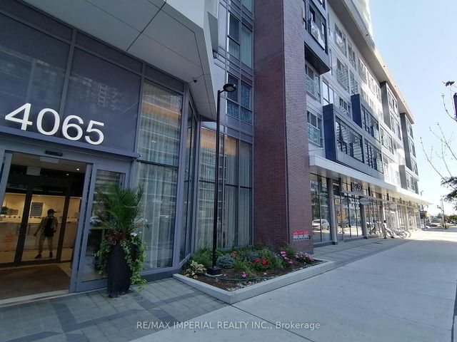 2012 - 4065 Confederation Parkway