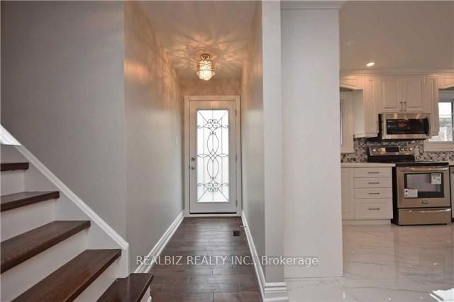 3316 Queen Frederica Drive