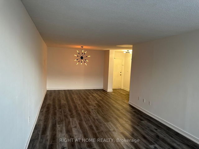 1616 - 320 Dixon Road