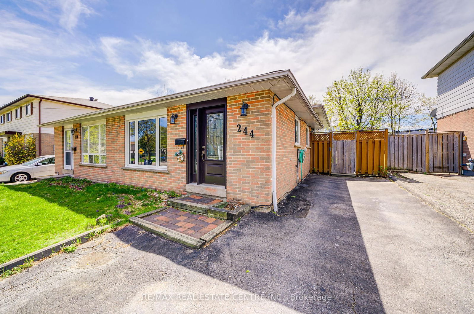 Semi-Detached House for sale at 244 Archdekin Drive, Brampton, Madoc, L6V 1Z2 - MLS: W12118706