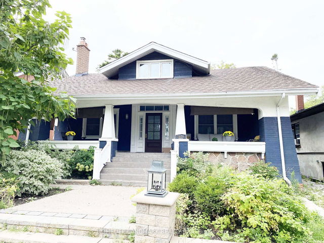 Main&Upper - 2600 Lake Shore Boulevard