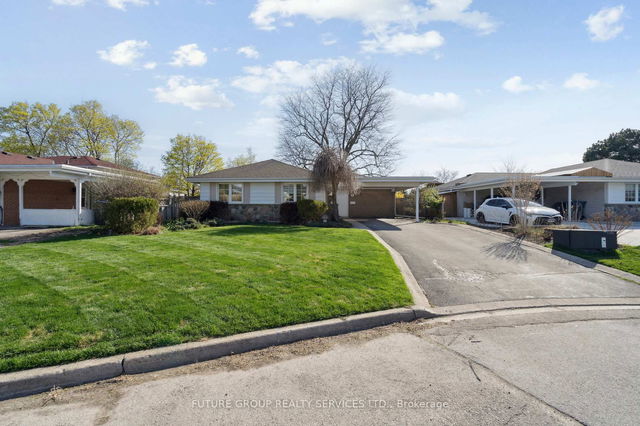 36 Staveley Crescent