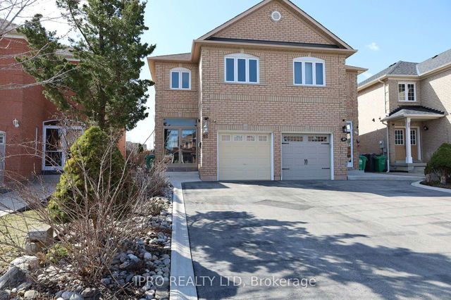 82 Weather Vane Lane