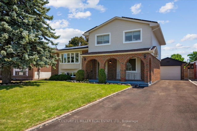 242 Slater Crescent