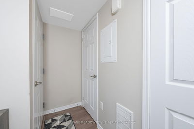 Unit 127 — 2441 Greenwich Dr, Oakville - Westmount image-0-4