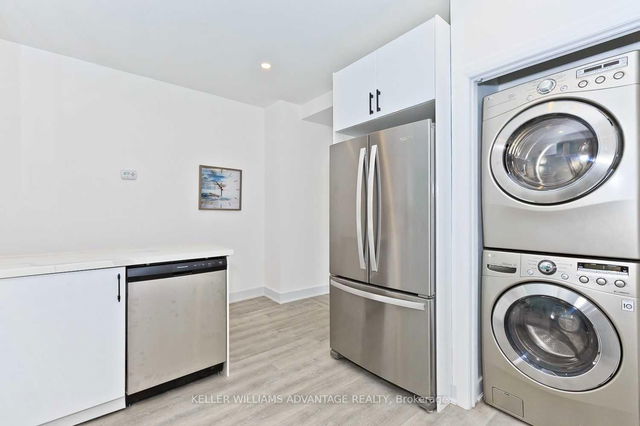 Unit B - 154 Mulock Avenue