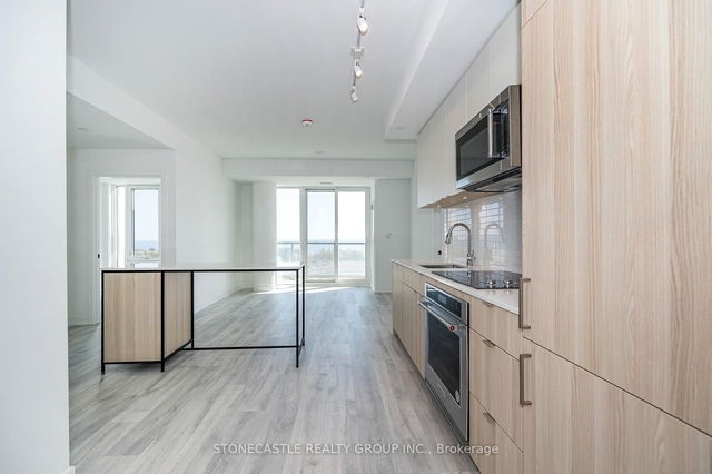 906 - 220 Missinnihe Way