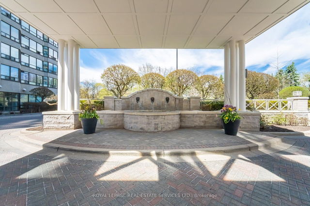 1504 - 1 Aberfoyle Crescent