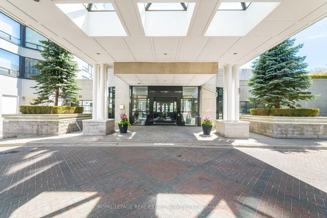 1504 - 1 Aberfoyle Crescent