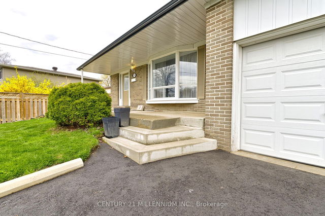 87 Pennington Crescent