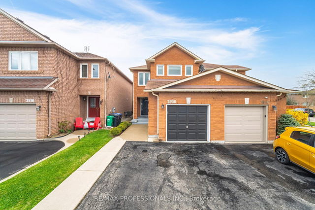 3938 Beechnut Row