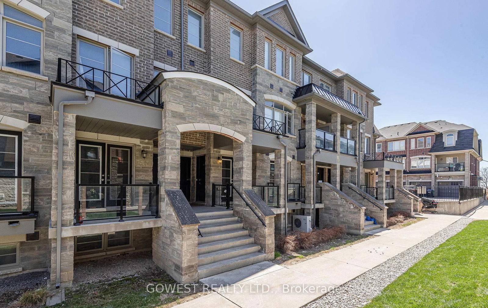 Townhouse for sale at 18-200 Veterans Drive, Brampton, Northwest Brampton, L7A 4S6 - MLS: W12119941
