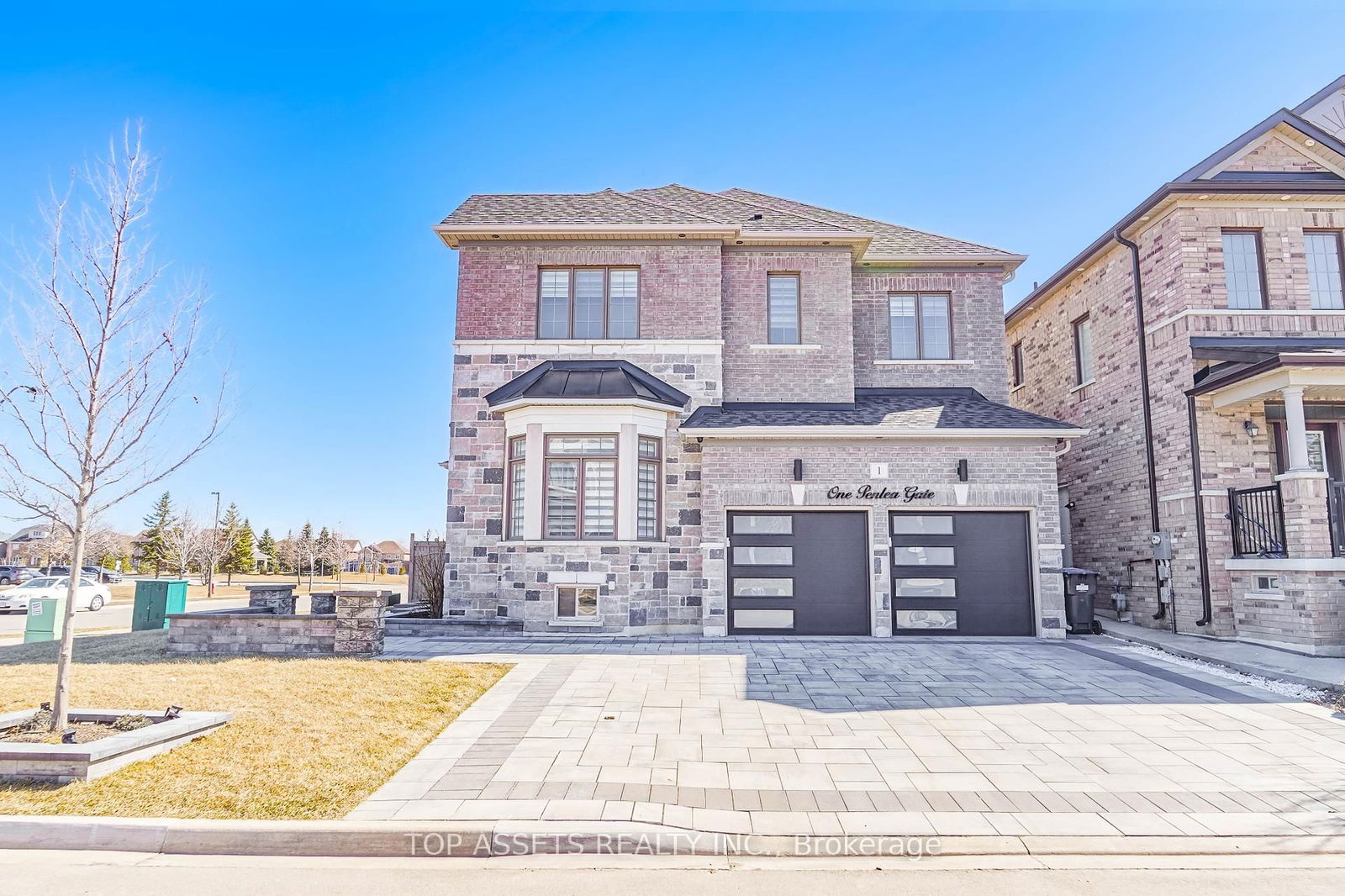 Detached House for sale at 1 Penlea Gate, Brampton, Bram East, L6P 4M7 - MLS: W12120068