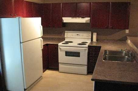 111 - 4003 Kilmer Dr, Burlington, N6J4L1 | Image 3