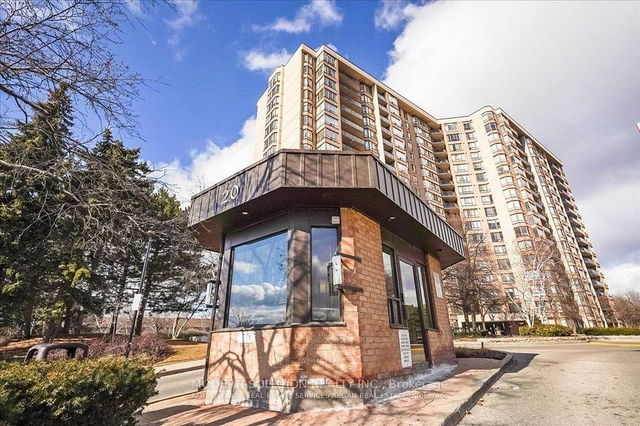 501 - 20 Cherrytree Drive