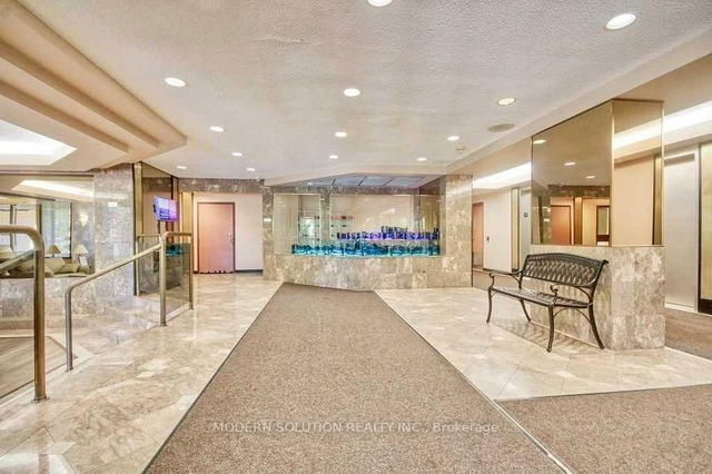 501 - 20 Cherrytree Drive