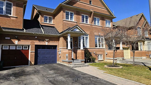 5586 Waterwind Crescent
