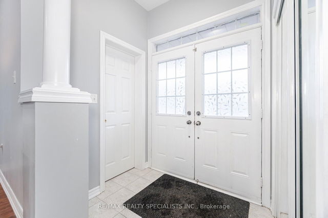 6 Arctic Fox Crescent