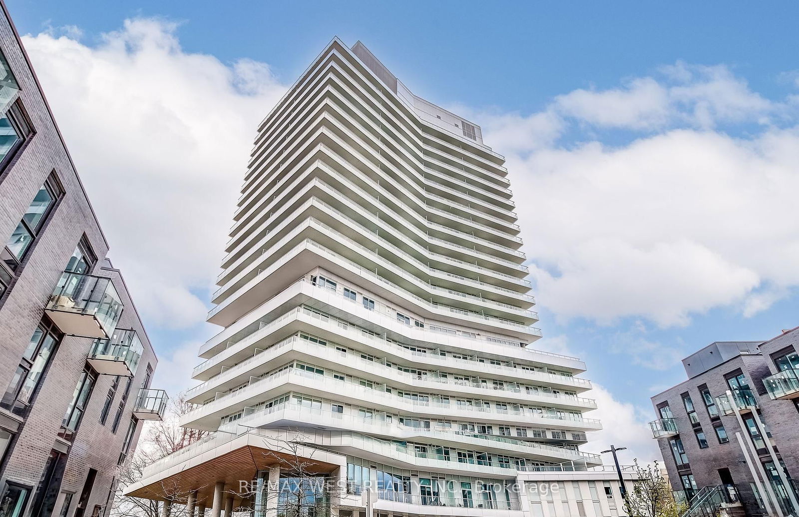 Condo for sale at 807-20 Brin Drive, Toronto, Edenbridge-Humber Valley, M8X 0B2 - MLS: W12120558